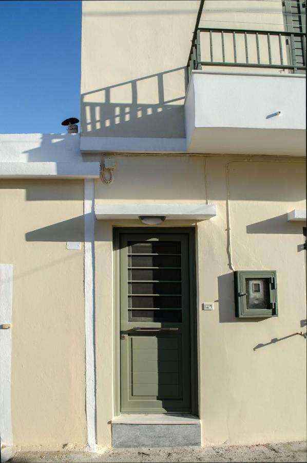 City Apartment Ermoupoli Exterior foto